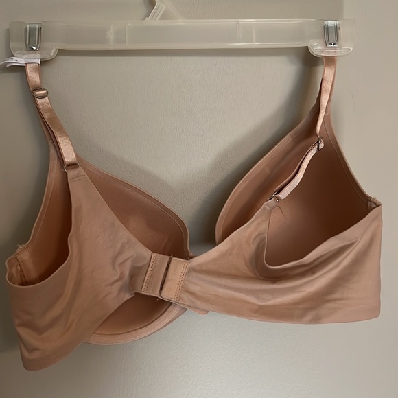 bra - Picture 2 of 2